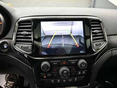 Used 2020 Jeep Grand Cherokee Limited X image 8