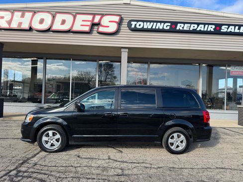 Used 2012 Dodge Grand Caravan SXT w/ Security Group FWD image 2