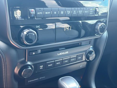 Used 2023 Lexus GX 460 w/ Black Line Special Edition AWD/4WD image 26