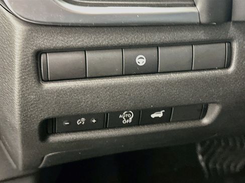 Used 2023 Nissan Rogue SV w/ SV Premium B Package AWD/4WD image 17