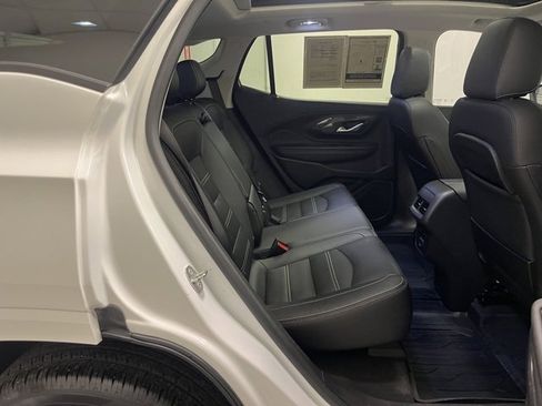 Used 2024 GMC Terrain Denali w/ Denali Premium Package image 6