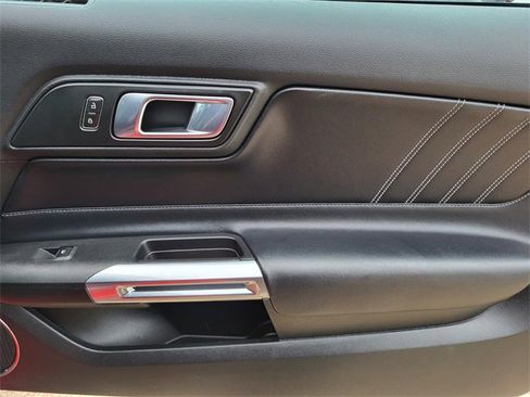 Used 2023 Ford Mustang Premium image 6