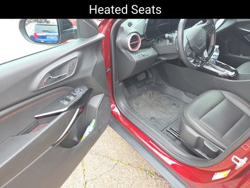 Used 2024 Chevrolet Trax RS w/ Driver Confidence Package FWD image 8