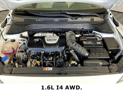 Used 2021 Hyundai Kona Limited AWD/4WD image 29
