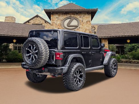 Used 2021 Jeep Wrangler Unlimited Rubicon w/ Dual Top Group AWD/4WD image 2