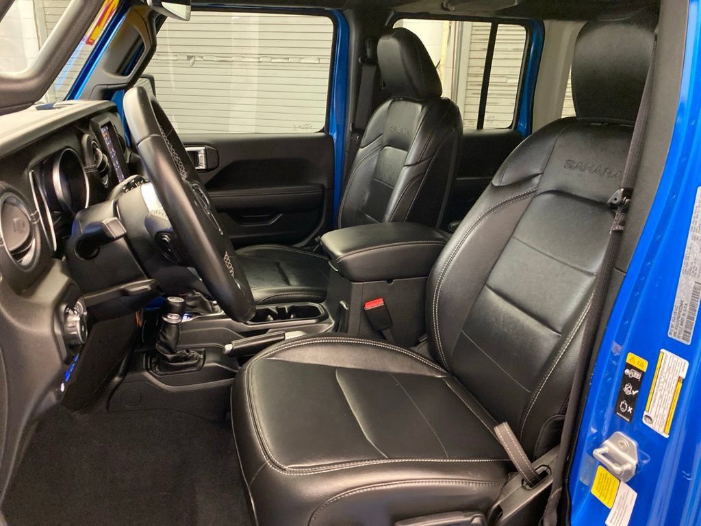 Used 2022 Jeep Wrangler Unlimited Sahara AWD/4WD image 18
