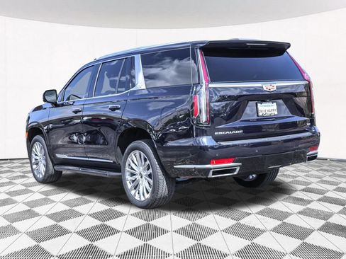 Used 2023 Cadillac Escalade Premium Luxury AWD/4WD image 18
