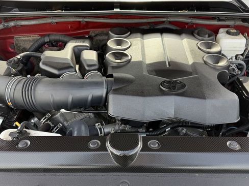 Certified 2022 Toyota 4Runner SR5 Premium w/ Moonroof Package image 32