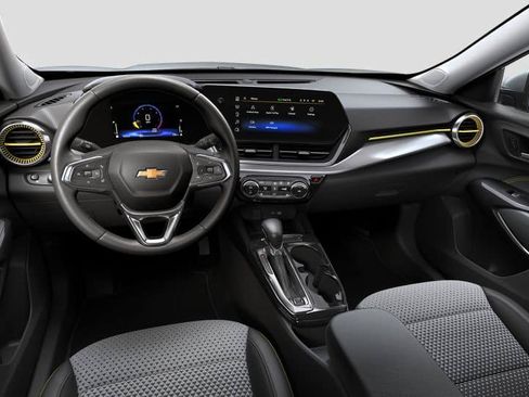 New 2026 Chevrolet Trax LT w/ Driver Confidence Package FWD image 31