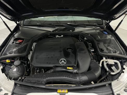 Used 2019 Mercedes-Benz C 300 4MATIC Sedan image 27