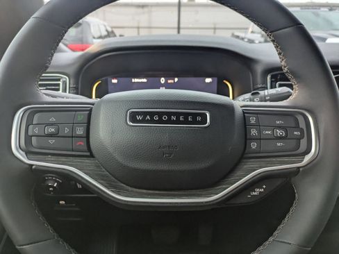 Used 2024 Jeep Wagoneer Series II image 12