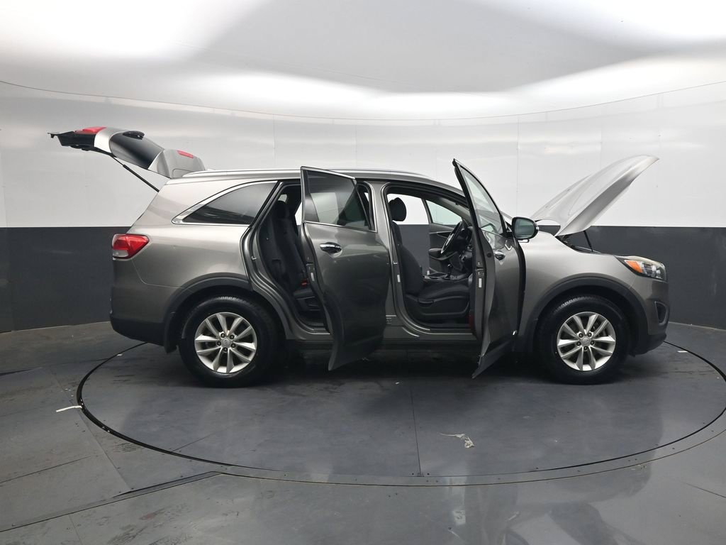 Used 2018 Kia Sorento AWD image 40