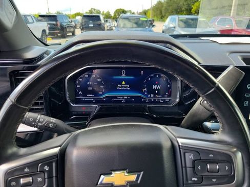 Used 2024 Chevrolet Silverado 2500 LT AWD/4WD image 20