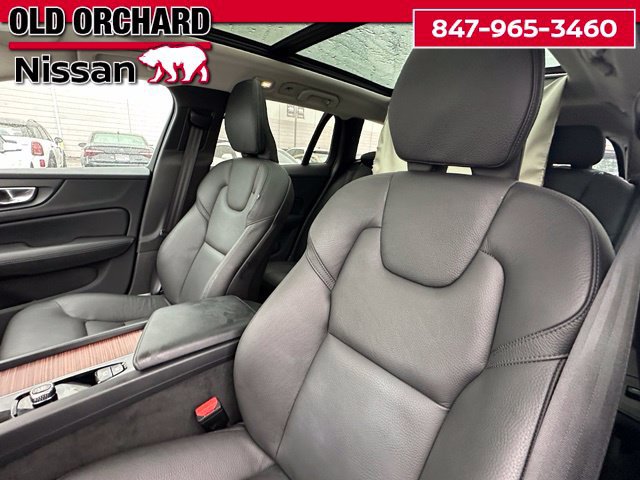Used 2025 Volvo V60 B5 Cross Country Plus AWD/4WD image 13