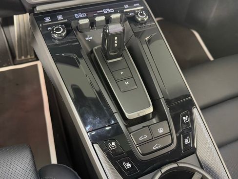 Certified 2025 Porsche 911 Carrera image 33