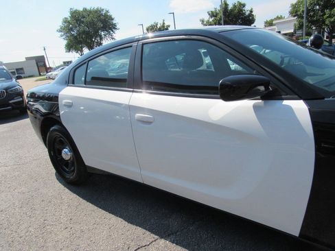 Used 2019 Dodge Charger Police RWD image 11