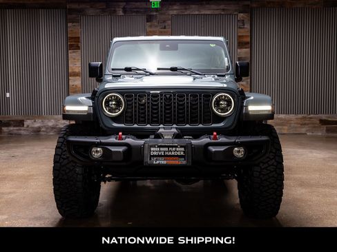 Used 2024 Jeep Wrangler Unlimited Rubicon image 4