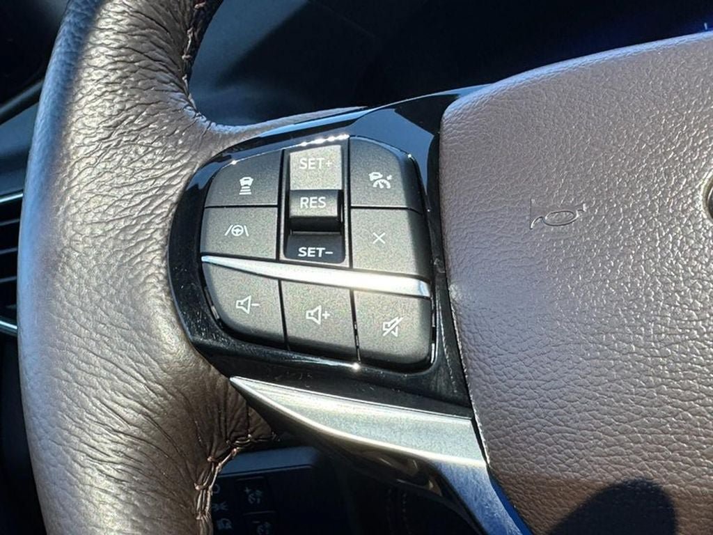 Used 2023 Ford Explorer King Ranch AWD/4WD image 17