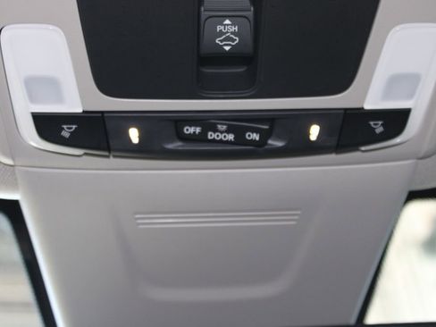 Used 2024 Honda CR-V EX-L image 38