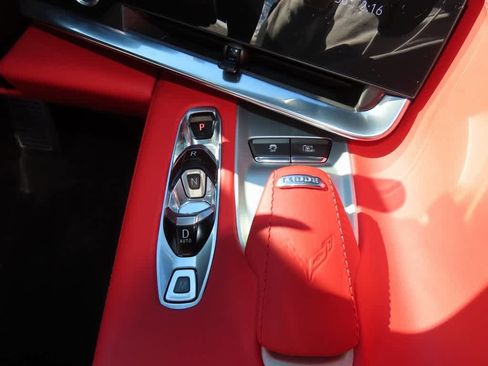 Used 2021 Chevrolet Corvette 3LT w/ Z51 Performance Package image 19