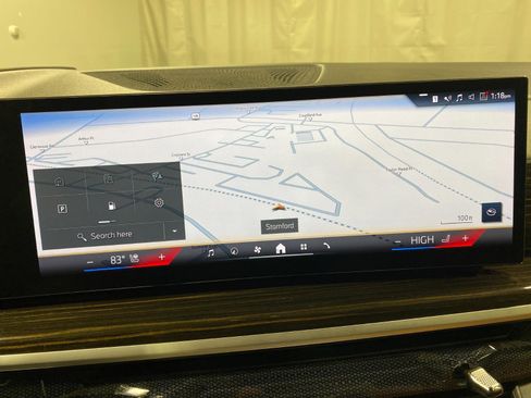 Used 2024 BMW X7 xDrive40i w/ M Sport Package image 12