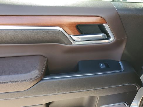 Used 2023 GMC Sierra 1500 Denali w/ Technology Package image 17