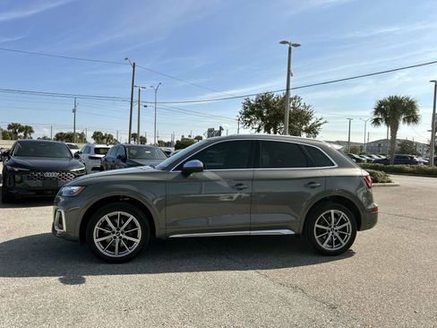 Used 2023 Audi SQ5 Premium Plus w/ Premium Plus Package image 3