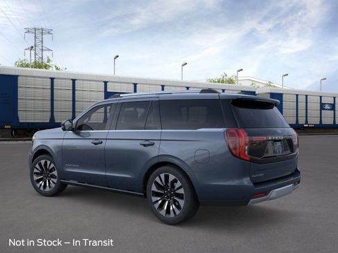 New 2026 Ford Expedition Platinum image 4