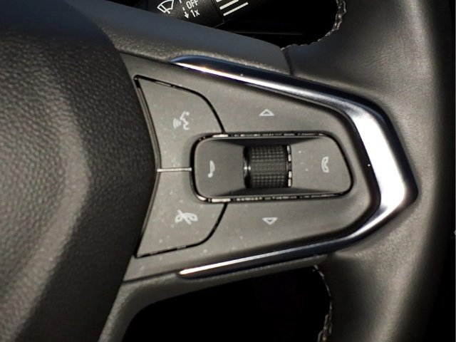 Used 2024 Chevrolet Trax ACTIV w/ Sunroof Package FWD image 27