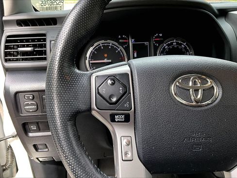 Used 2023 Toyota 4Runner Limited RWD image 10