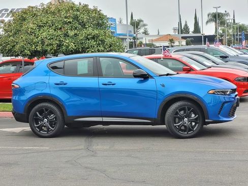 Used 2024 Dodge Hornet R/T Plus w/ R/T Blacktop Package image 4