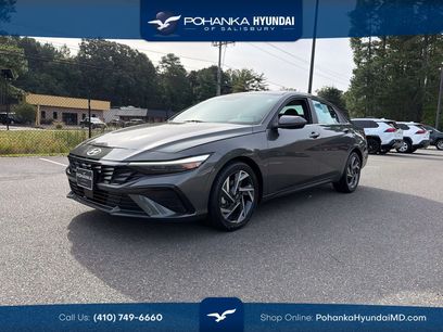Used 2024 Hyundai Elantra SEL w/ Convenience Package