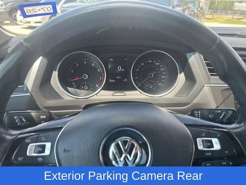 Used 2019 Volkswagen Tiguan SE FWD image 11