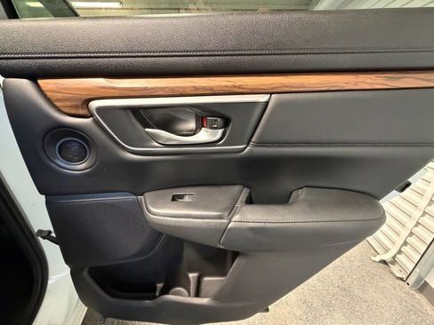 Used 2018 Honda CR-V EX-L image 16