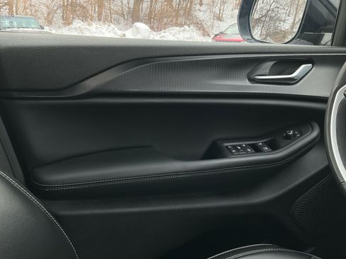 Used 2024 Jeep Grand Cherokee L Altitude image 16