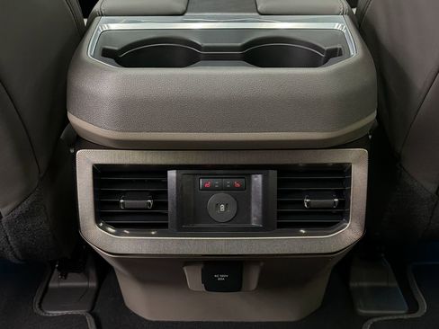 Used 2026 Ford F450 Platinum w/ Platinum Plus Package image 40