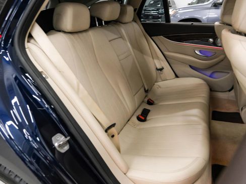 Used 2018 Mercedes-Benz E 400 4MATIC Wagon w/ Premium 2 Package image 30