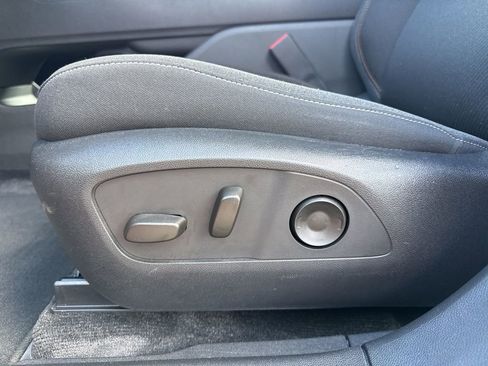 Used 2024 Honda Prologue EX image 10