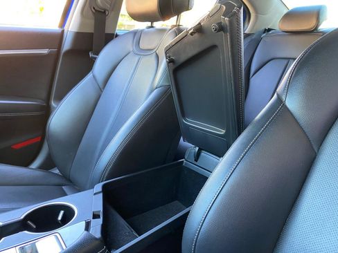 Used 2019 Genesis G70 2.0T Advanced RWD image 51