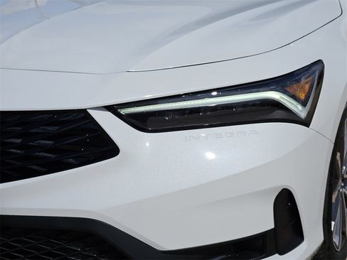 New 2025 Acura Integra image 8