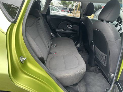 Used 2015 Kia Soul ! FWD image 10