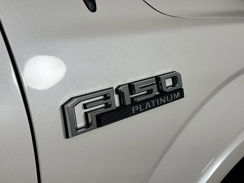 Used 2018 Ford F150 Platinum w/ Equipment Group 701A Luxury image 19