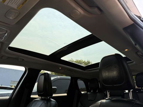 Used 2019 Jeep Cherokee Limited AWD/4WD image 20