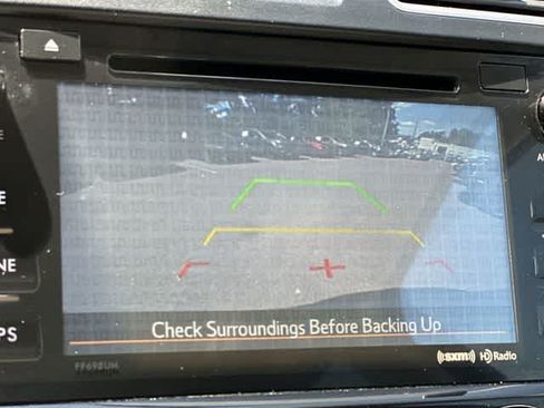 Used 2017 Subaru Forester 2.5i Touring AWD/4WD image 13