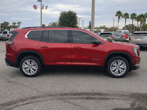 Used 2024 GMC Acadia Elevation w/ Luxury Package image 3