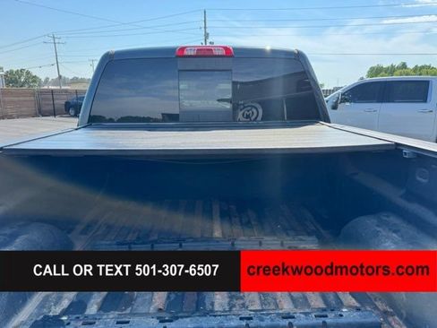 Used 2017 GMC Sierra 2500 Denali w/ Suspension Package, Off-Road AWD/4WD image 15
