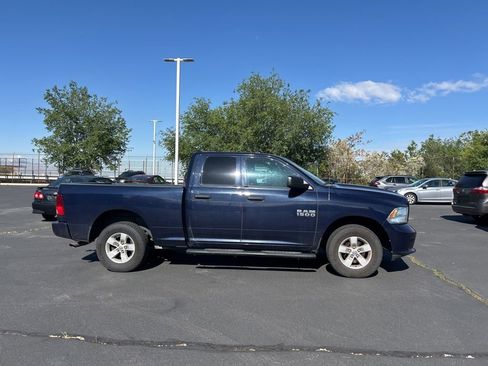 Used 2017 RAM 1500 Express AWD/4WD image 3