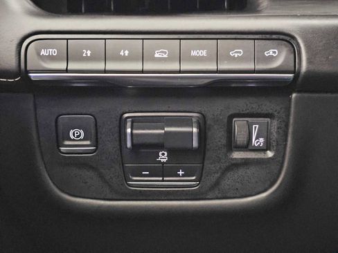 Certified 2023 Cadillac Escalade ESV Sport Platinum image 30