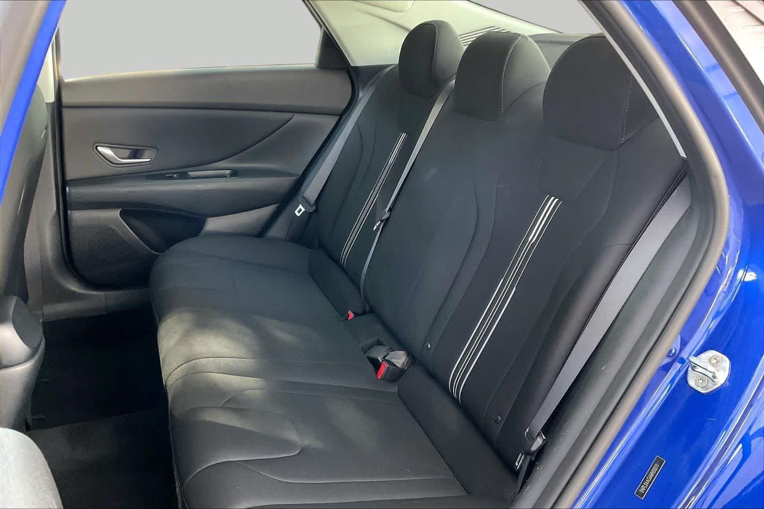 Certified 2021 Hyundai Elantra SEL w/ Convenience Package FWD image 21