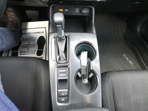 Certified 2024 Honda Civic EX image 18